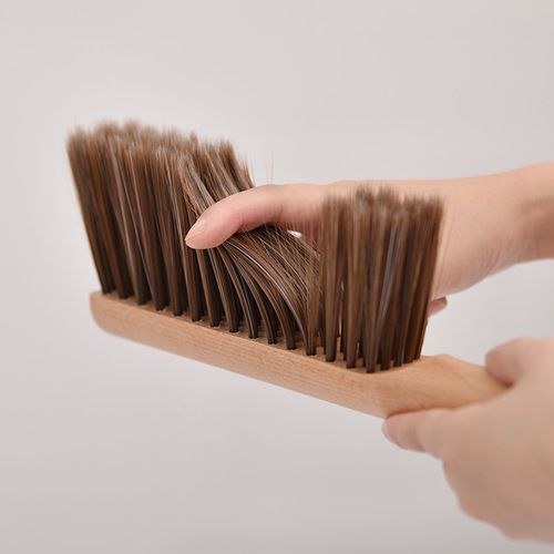 Long handle bed brush, hotel bed sweeper, soft bristle brush, large wooden dust removal brush, custom-made LOGO household carpet cleaning brush