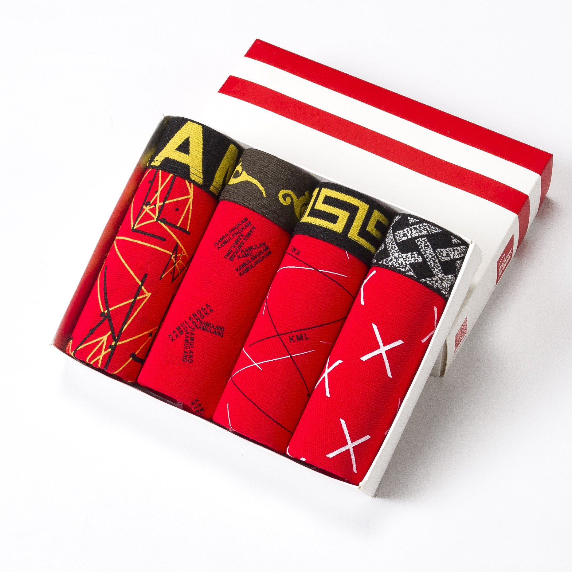 Ropa interior de los hombres boxeadores de los hombres de algodón puro suelta más tamaño personalidad juvenil transpirable boxeadores de cintura media al por mayor