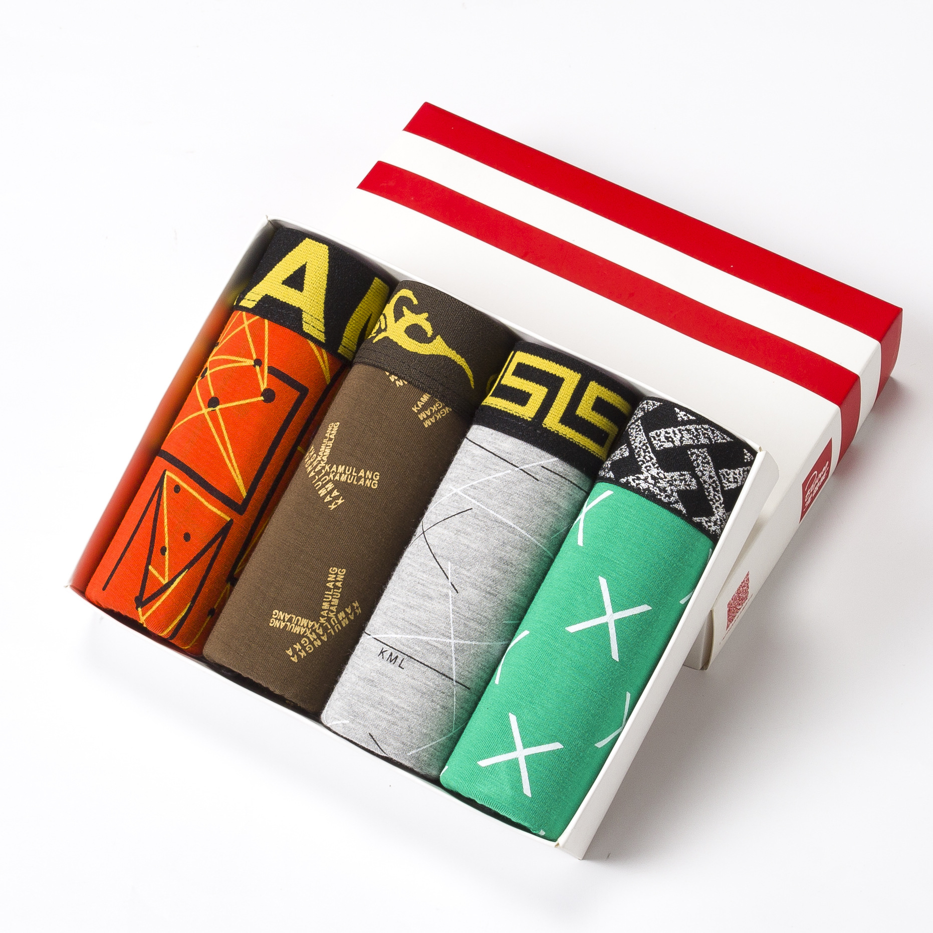 Ropa interior de los hombres boxeadores de los hombres de algodón puro suelta más tamaño personalidad juvenil transpirable boxeadores de cintura media al por mayor