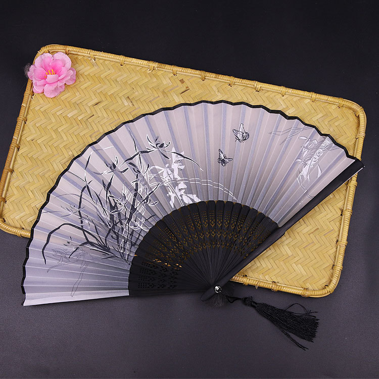 Ventilador De La sonrisa de Erqing Ventilador de seda de mango medio largo de estilo chino Ventilador plegable Estilo chino Hanfu Ropa coreana Ventilador de juego creativo al por mayor