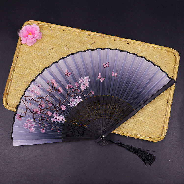 Ventilador De La sonrisa de Erqing Ventilador de seda de mango medio largo de estilo chino Ventilador plegable Estilo chino Hanfu Ropa coreana Ventilador de juego creativo al por mayor