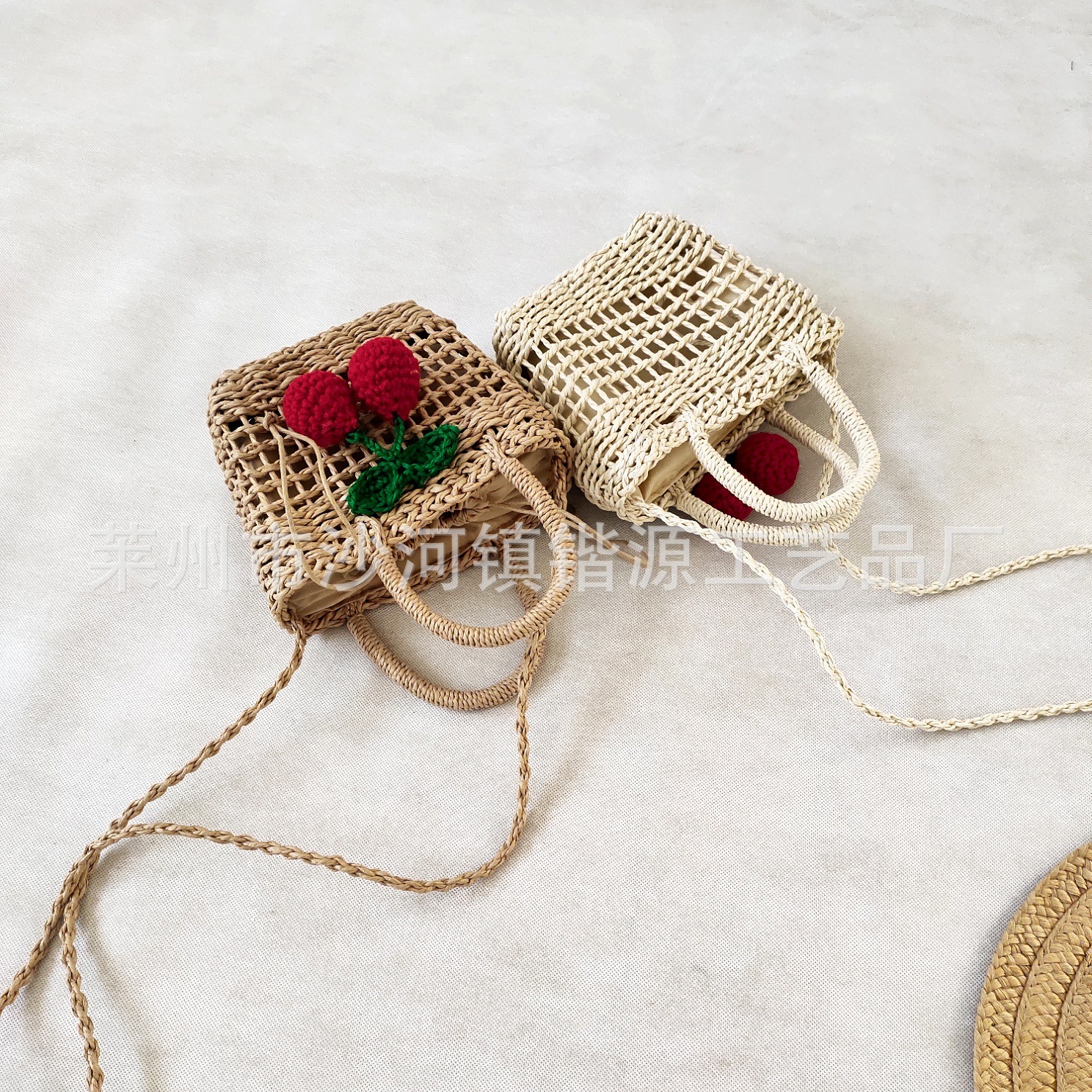 Straw handheld shoulder bag, small beach hand loop bag, one-shoulder bag, factory direct supply 2