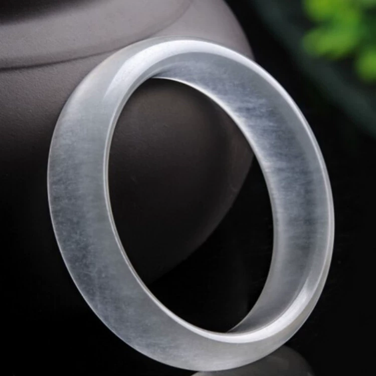 Replica jade, fashionable bracelet, city style, ice imitation