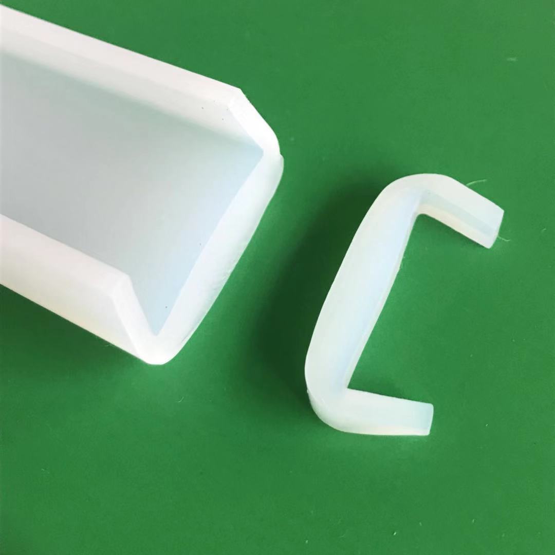 供应 货架硅胶收口条方管U型硅胶条家具桌子收边条