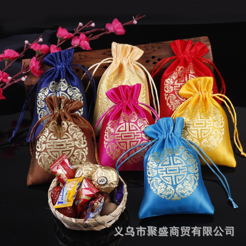 婚庆用品袋装批发创意抽绳喜糖袋子织锦缎糖果礼品袋饰品喜糖盒