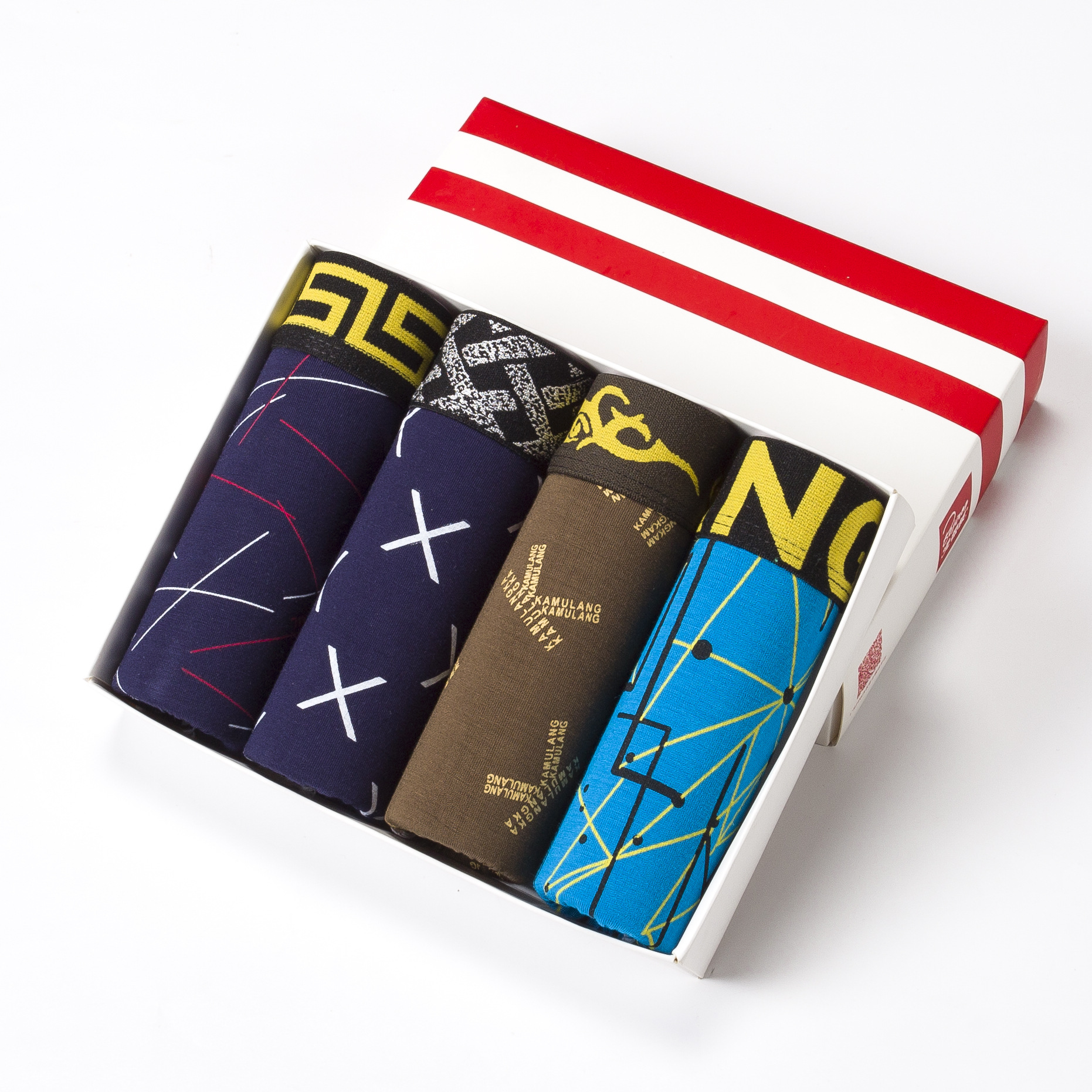 Ropa interior de los hombres boxeadores de los hombres de algodón puro suelta más tamaño personalidad juvenil transpirable boxeadores de cintura media al por mayor