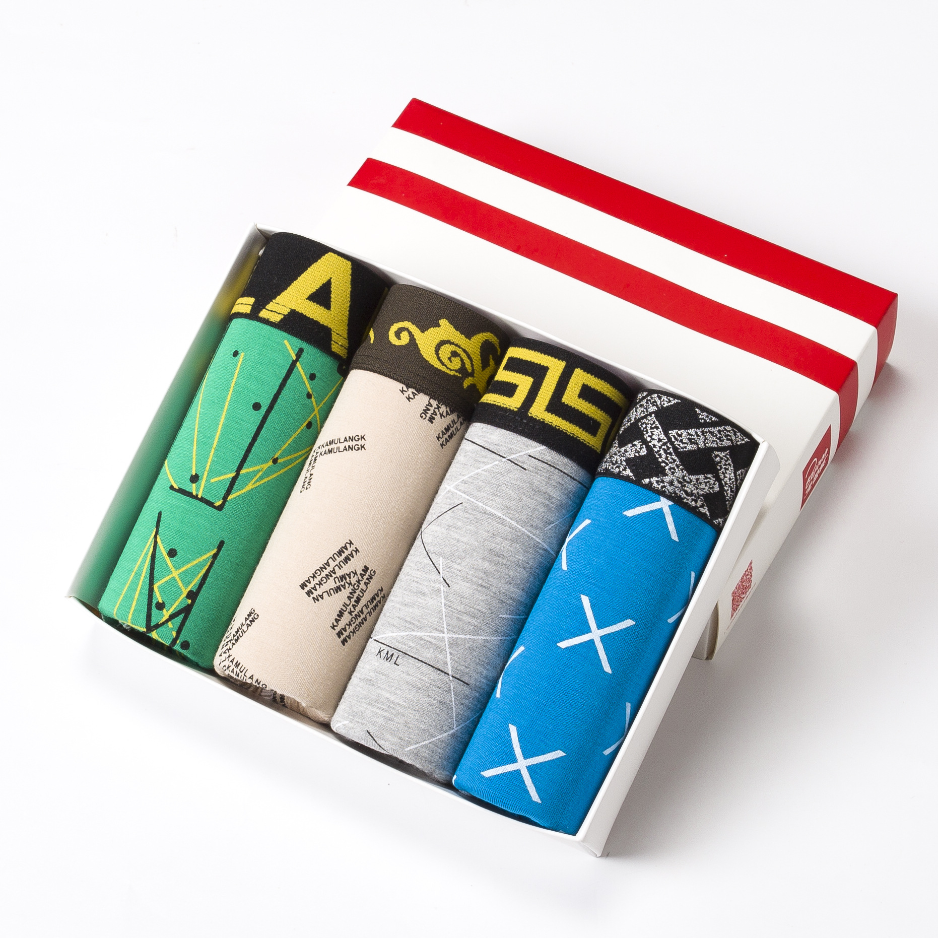 Ropa interior de los hombres boxeadores de los hombres de algodón puro suelta más tamaño personalidad juvenil transpirable boxeadores de cintura media al por mayor