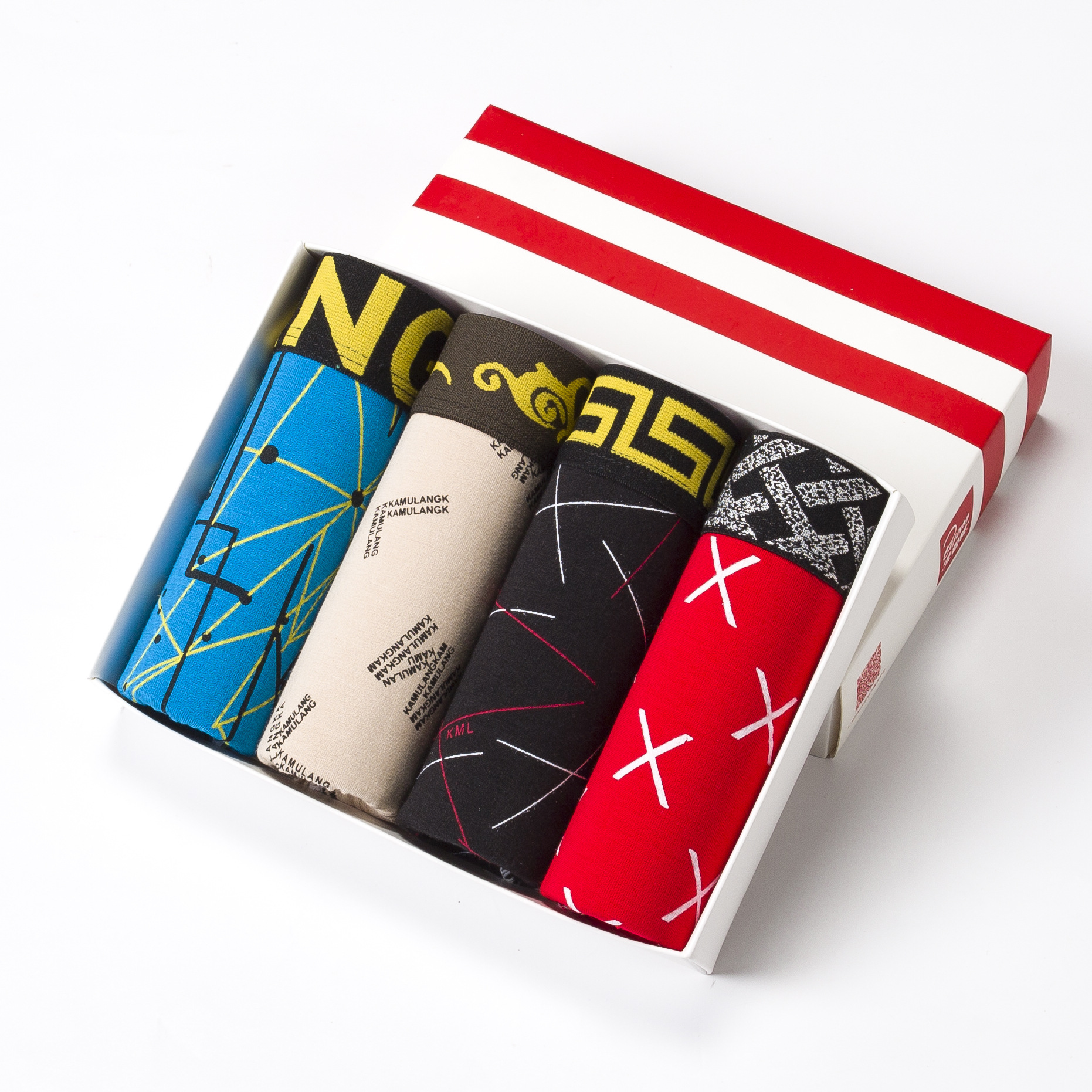 Ropa interior de los hombres boxeadores de los hombres de algodón puro suelta más tamaño personalidad juvenil transpirable boxeadores de cintura media al por mayor