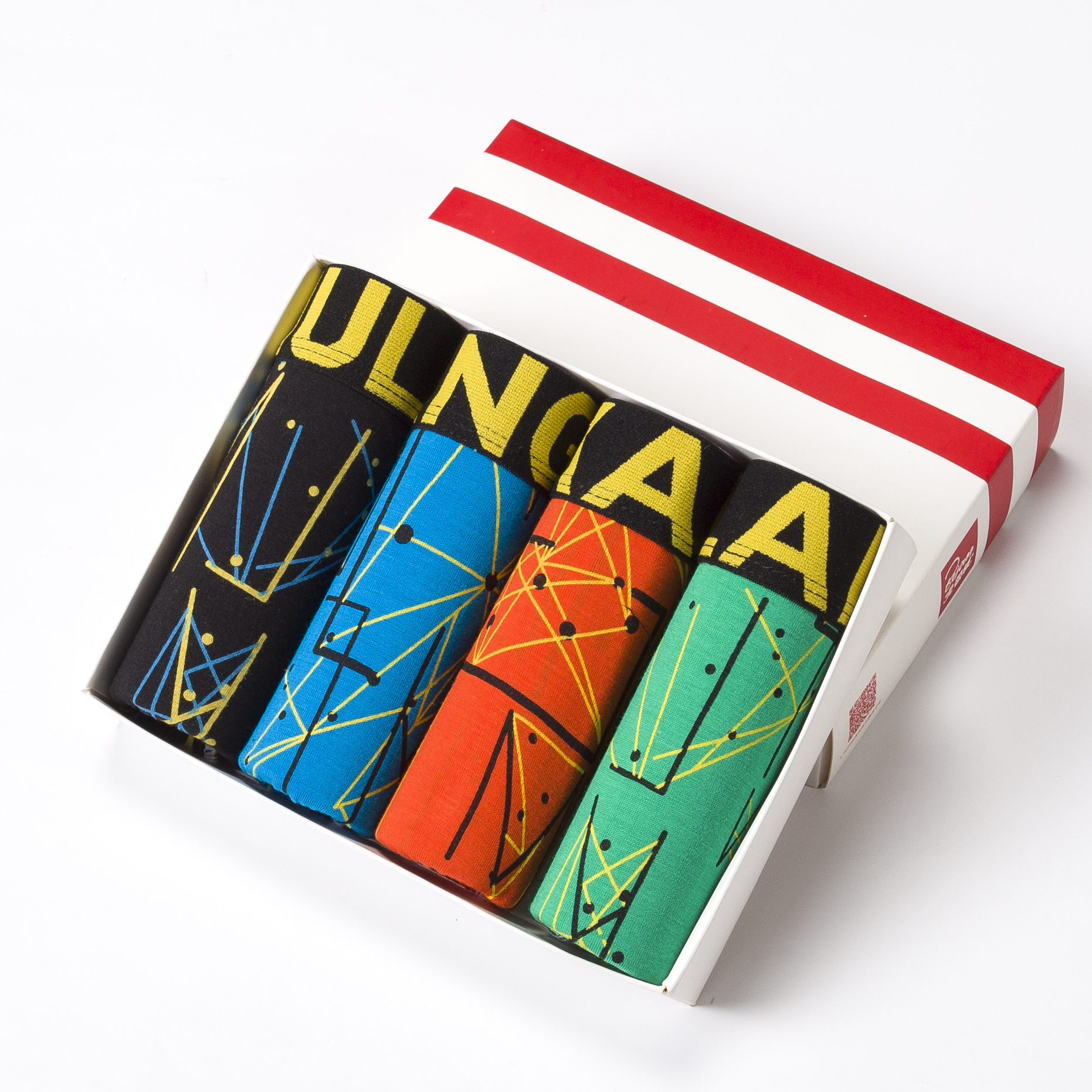 Ropa interior de los hombres boxeadores de los hombres de algodón puro suelta más tamaño personalidad juvenil transpirable boxeadores de cintura media al por mayor