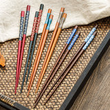 Ishida H Ishida -в стиле японского стиля и ветряного дерева.