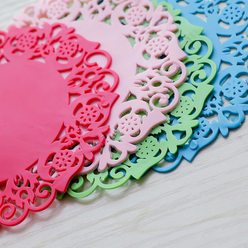 Creative hollow silicone flower-shaped anti-slip, anti-scalding, insulated tea coaster, insulated water cup gift, factory direct sales T