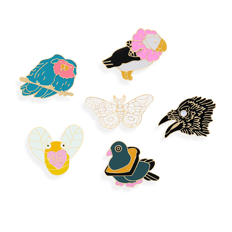 Fashion cartoon animal bee parrot butterfly brooch broilebal bird's…