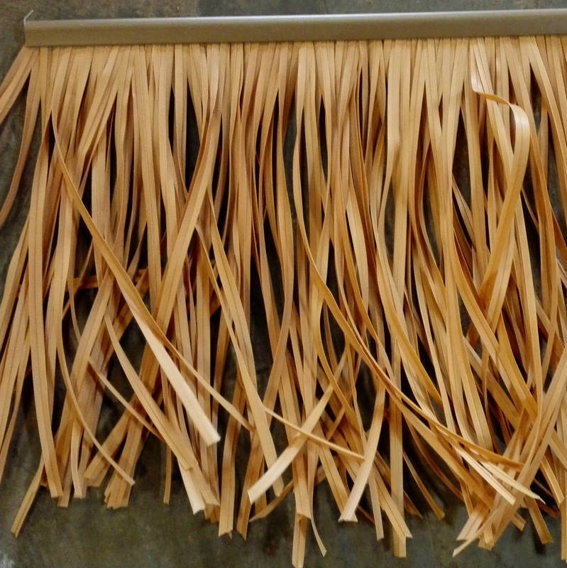 休闲度假人造假茅草亭原始屋顶用PE仿茅草藤自然遮阳挡雨人造茅草