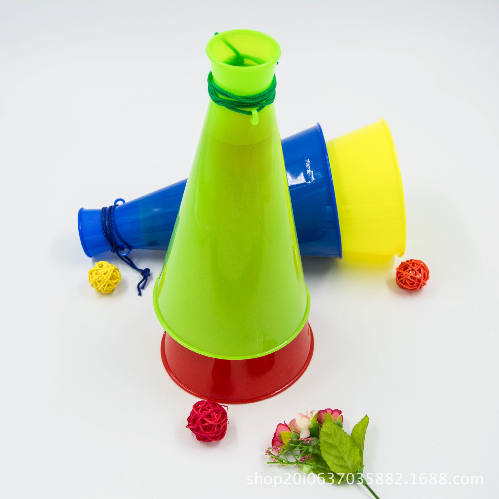 Gritar micrófono fan para animar los juegos de refuerzo altavoces juguetes festivales accesorios especiales de fiesta fabricantes mayoristas