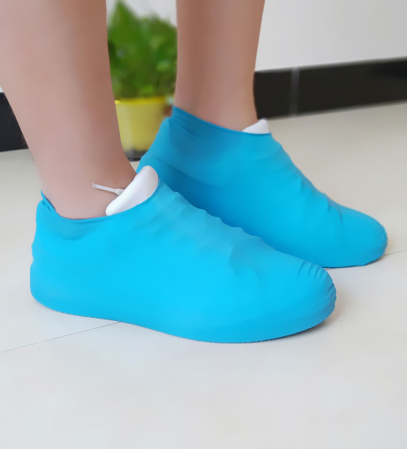 Cubierta de zapatos de látex a prueba de lluvia Cubierta de zapatos de playa viajes de moda al aire libre día lluvioso viajes zapatos de lluvia para hombres y mujeres zapatos de agua fábrica al por mayor