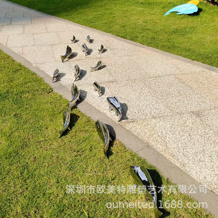 现代金属不锈钢鱼景观池塘喷泉流水摆件雕塑镜面装饰挂品订购批发