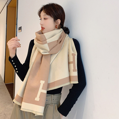  New Scarf Women's Winter European and American Color Matching Warm Scarf Imitation Cashmere Letter Double-sided Thickened Air Conditioning Shawl