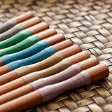 Ishida H Ishida -в стиле японского стиля и ветряного дерева.