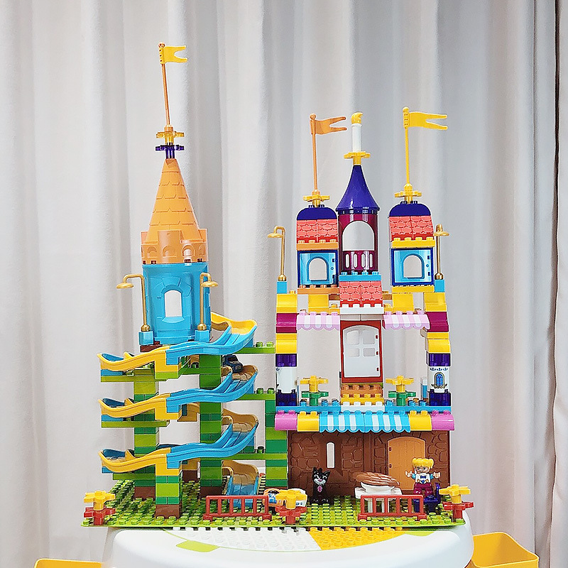 Mesa de bloques de construcción para niños pequeña vaca de madera compatible con bloques de construcción de partículas grandes mesa de juego plegable de elevación juguetes educativos para bebés