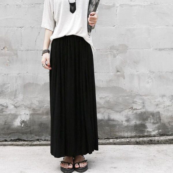 Retro pleated skirt for leisure