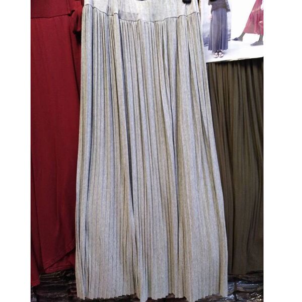 Retro pleated skirt for leisure