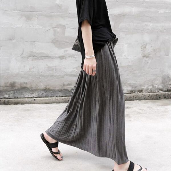 Retro pleated skirt for leisure