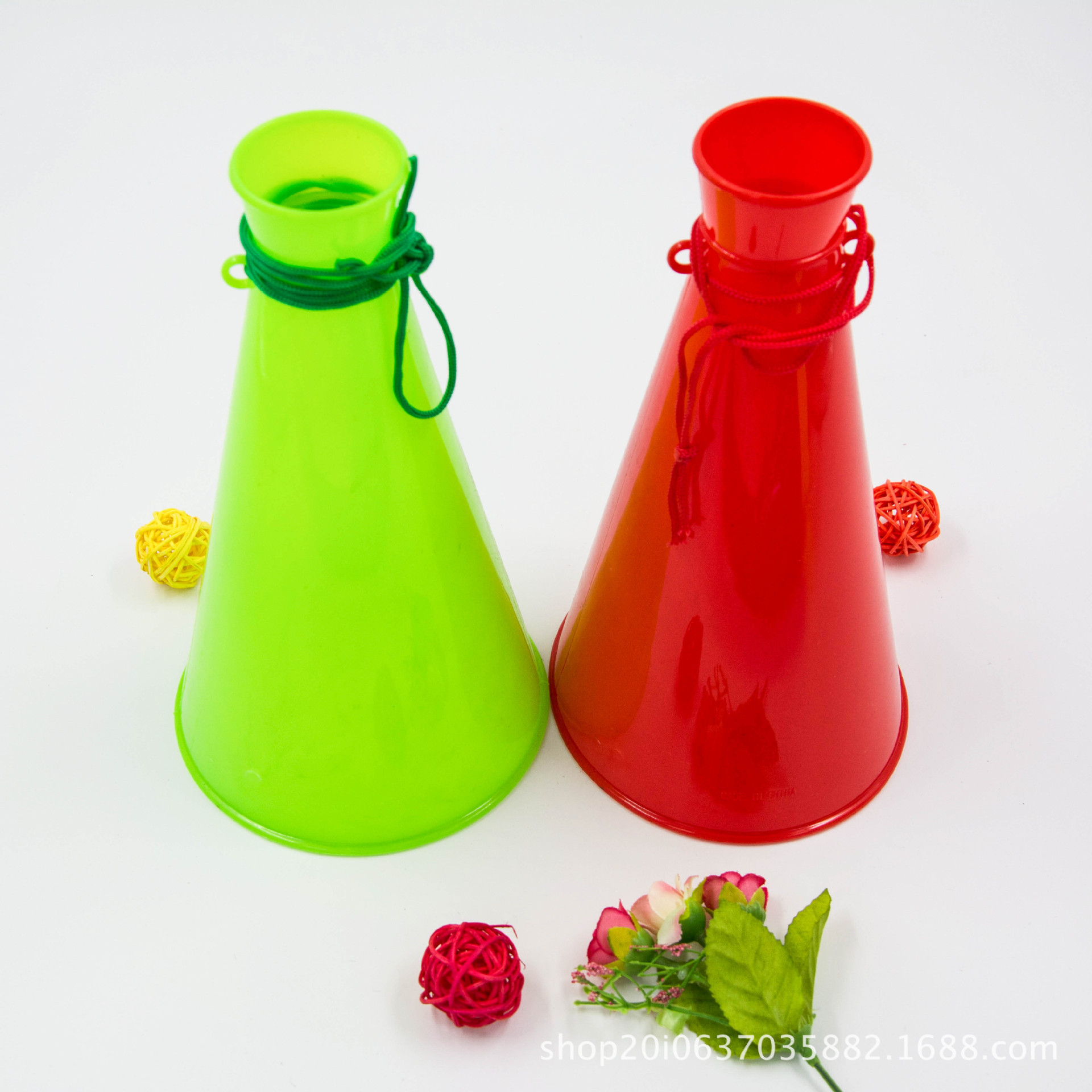 Gritar micrófono fan para animar los juegos de refuerzo altavoces juguetes festivales accesorios especiales de fiesta fabricantes mayoristas