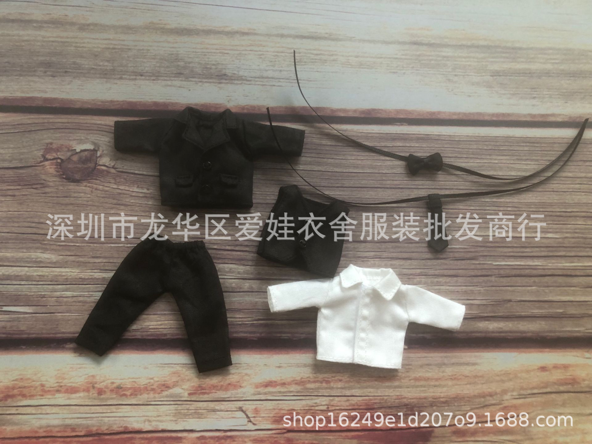 terno preto / Conjunto de 6 peças com corpo de 11 cm vestível