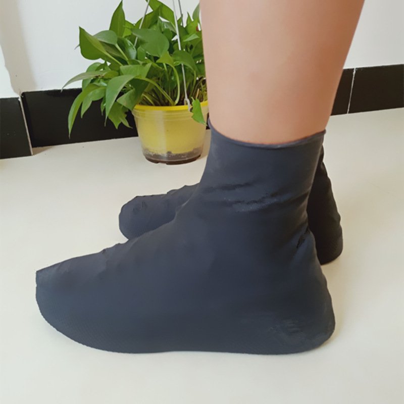 Cubierta de zapatos de látex a prueba de lluvia Cubierta de zapatos de playa viajes de moda al aire libre día lluvioso viajes zapatos de lluvia para hombres y mujeres zapatos de agua fábrica al por mayor
