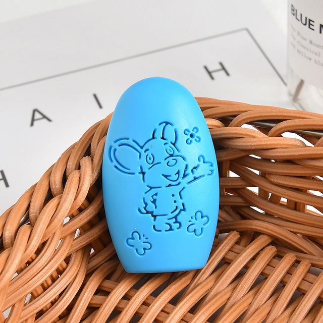 Venta directa de fábrica al por mayor invierno calentador de manos mini estudiante huevo caliente multicolor reemplazable calentador de manos mini calentador