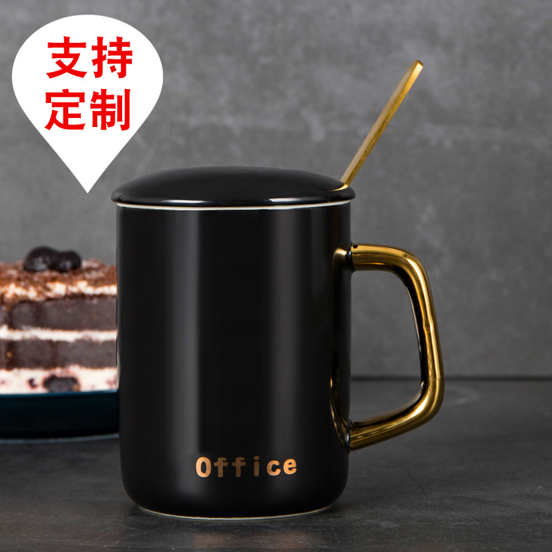Tazas de cerámica doradas originales tazas de oro creativas tazas de agua tazas de café cubiertas cucharas regalos al por mayor