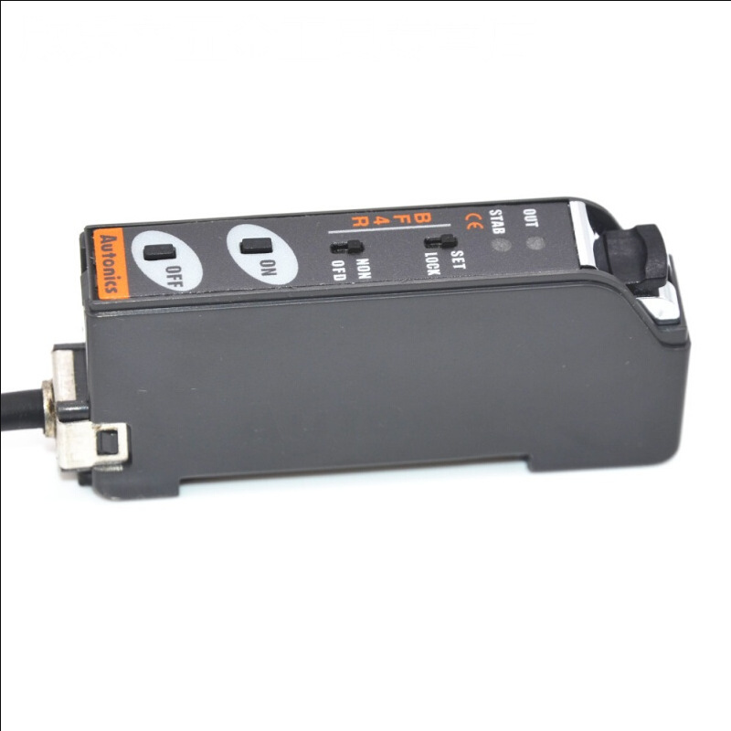 奥托尼克斯 AUTONICS CR30-15DN 电容式接近开关 CR18-8DN