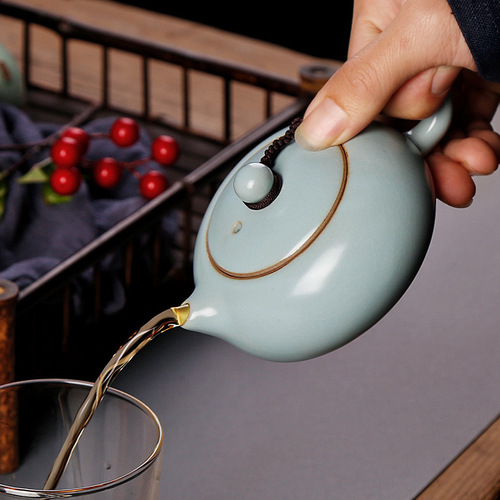 Ru kiln can be opened to raise flat Xishi pot household teapot ceramic single azure Kungfu teapot single pot azure