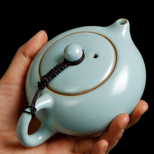 Ru kiln can be opened to raise flat Xishi pot household teapot ceramic single azure Kungfu teapot single pot azure