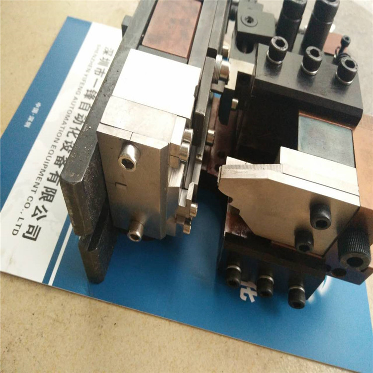 厂家供应250真旗形端子模具 优质精密型模具 含刀片整套配好