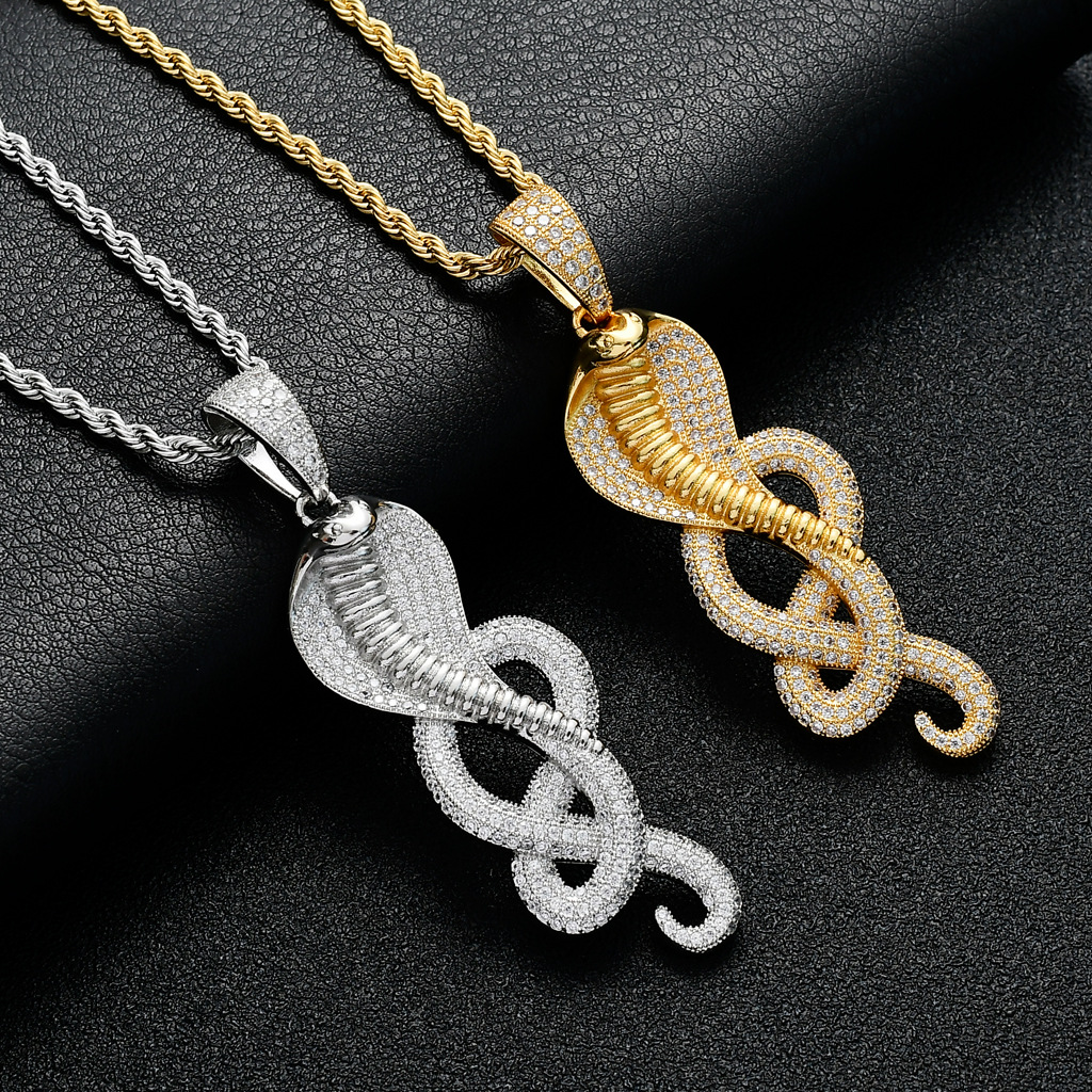 pendant hip-hop style