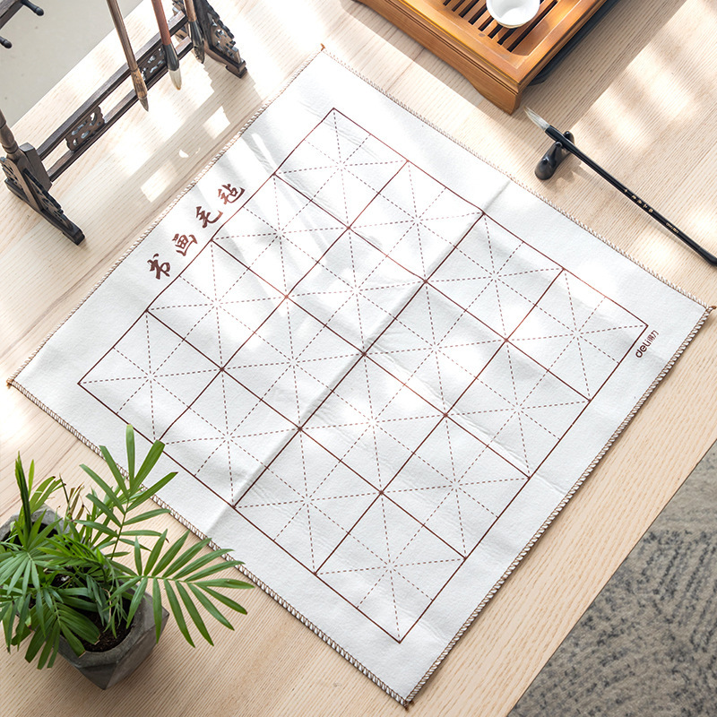 Deli 75308 calligraphy and painting felt 500 * 500mm M character grid calligraphy felt pad thickened writing brush pad student stationery Deli 75308 calligraphy and painting felt 500 * 500mm M character grid calligraphy felt pad thickened writing brush pad student stationery