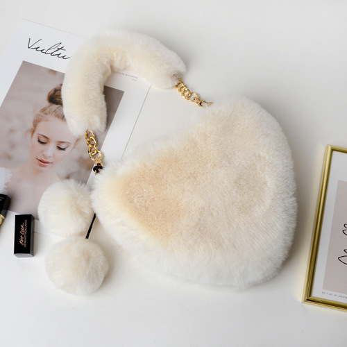  Internet celebrity fashion plush heart-shaped bag women's handbag diagonally held peach heart love hairpin coin purse