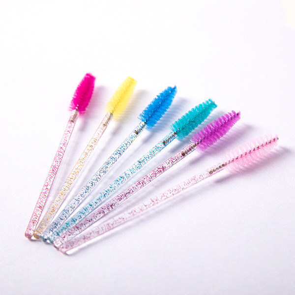 Disposable convenient brush for eyelashes