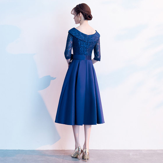 Evening dress 2023 new banquet aura Queen mid-length elegant simple large square big choir dress women