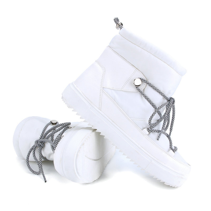 Botas de nieve personalizadas con diseño de copo de nieve de nueve colores, zapatos de algodón blancos puros para mujer, planos, impermeables, cálidos y versátiles para el invierno