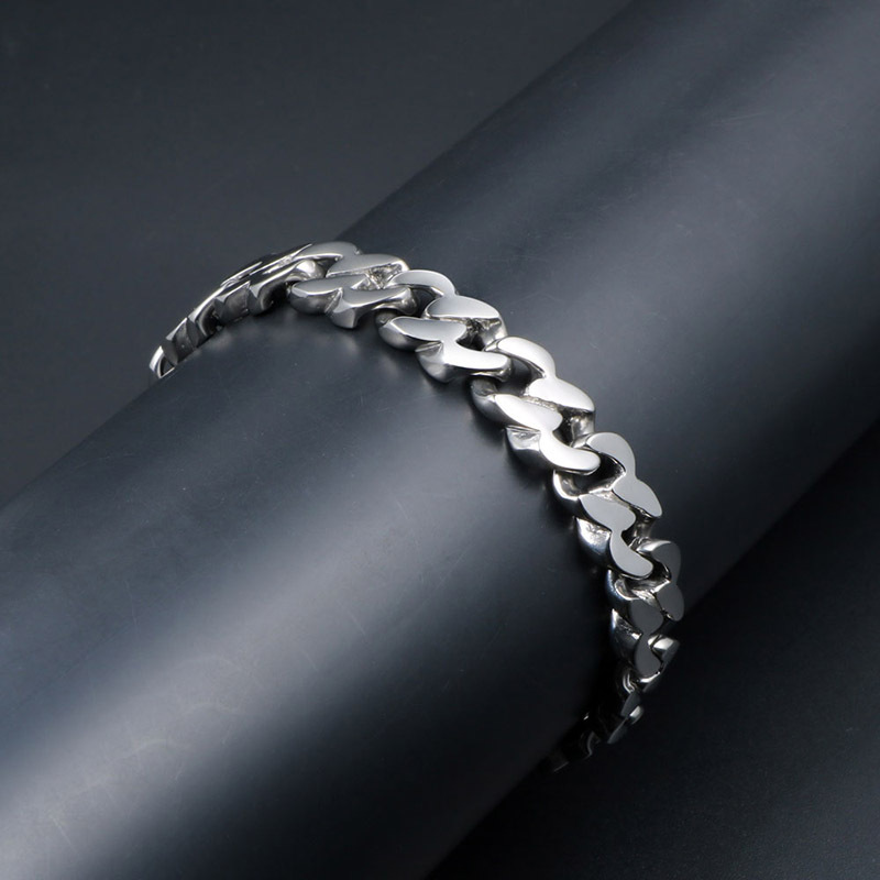 �羳��Ʒ�����Ӱ�ܱ��Ѹ����� ���������ֻ� 8����������CE031