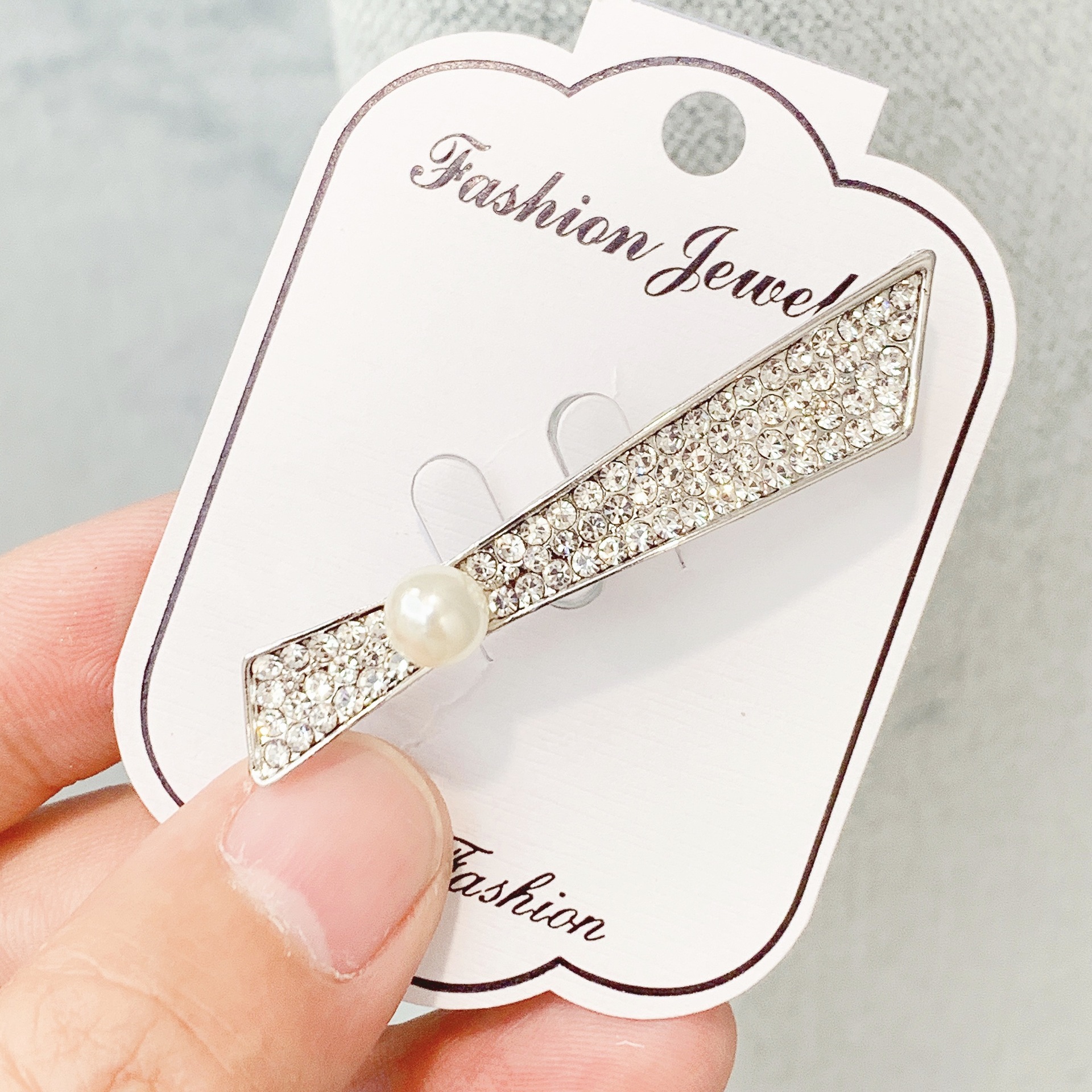 Creativo nuevo broche de alto grado de aleación rhinestone ramillete perla pin accesorios de moda fábrica directa en stock