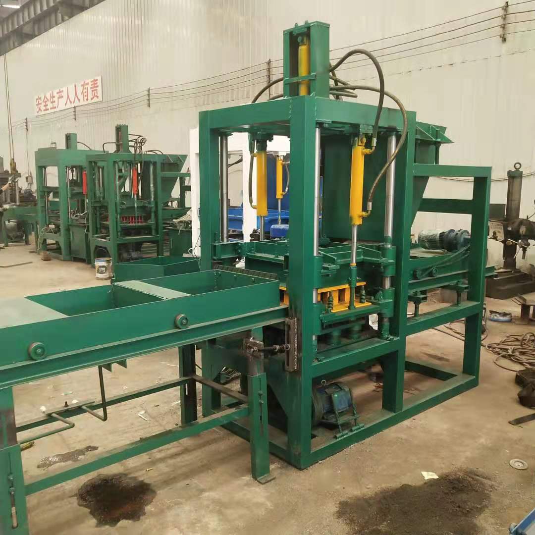 长期供应 全自动水泥砖机设备 免烧制砖机 液压空心砖机