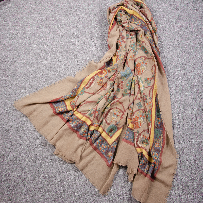 2019 nueva fábrica al por mayor de Mongolia Interior lana hervida serie Fanhua bufanda Cachemira Otoño e Invierno chal