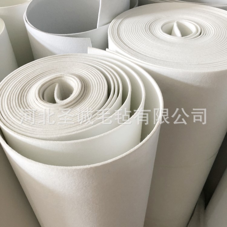 Bag for early age non-woven cloth