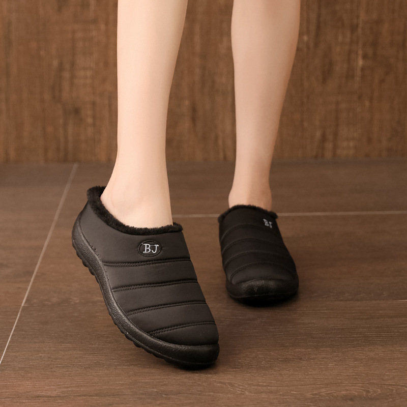 2022 Xinqing otoño e invierno nuevos zapatos de algodón para el hogar de las mujeres Zapatillas de algodón de tacón ligero de felpa gruesa antideslizante zapatos de algodón impermeables transfronterizos 43