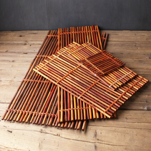 Purely handmade purple bamboo tea tray, small bamboo pole and bamboo raft, natural woven insulation mat, dry soaking table, tea coaster, tea mat factory supplied