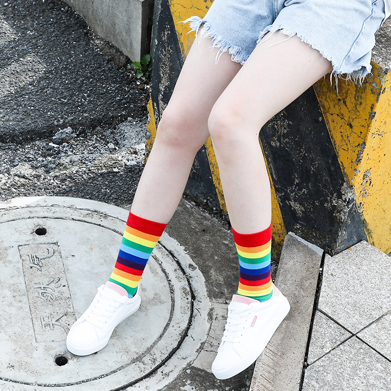 Calcetines de algodón arco iris de alta-top de moda de colores a rayas estilo preppy pila Calcetines