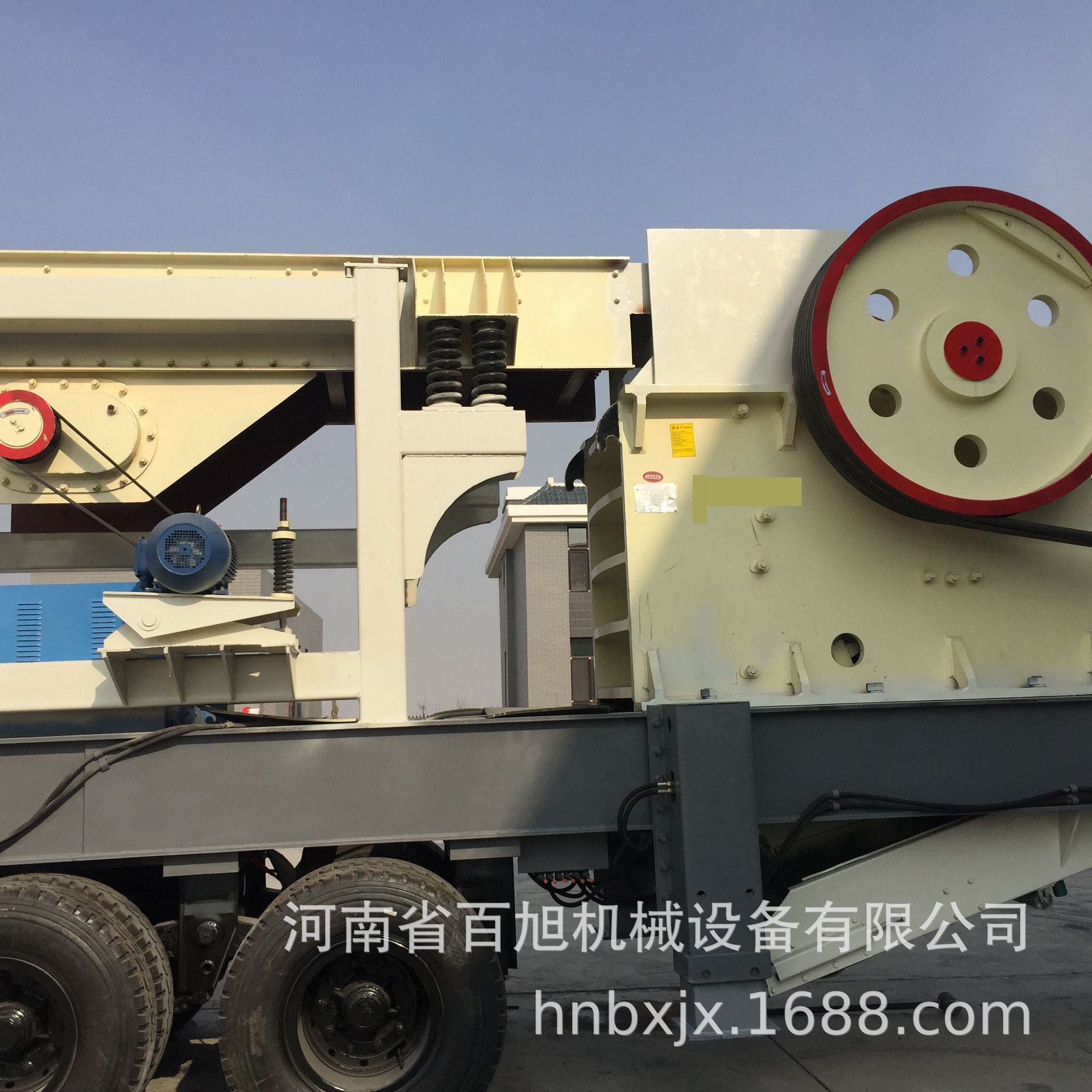 鄂式移动破碎站厂家大型建筑垃圾移动破碎机矿山石头制砂机生产线